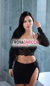 🔴luisa 19enne napoletana foto 💯💯 reali È veritiera regina gola profonda faccio sparire minchia nella mia bocca e ingoio tutto piacere🔴