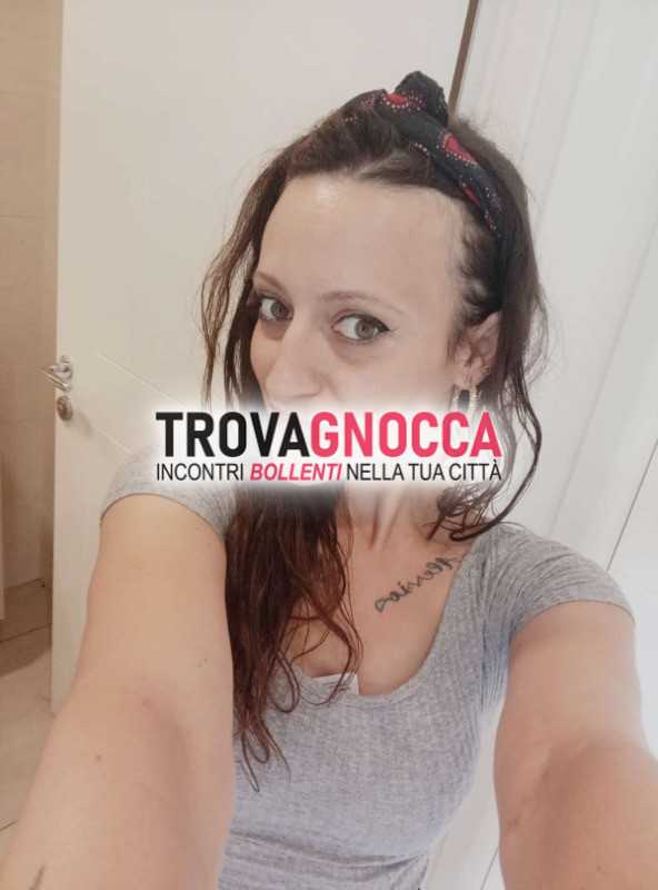italiana giovane e bella ti aspetto momenti passione che non dimenticherai🫦❤️‍🔥👅🔥💦💦💦💦