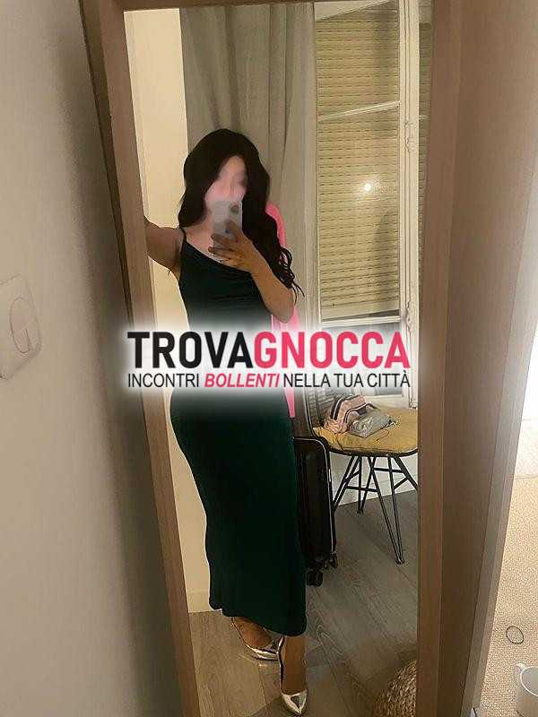zoe giovane colombiana è tornata seconda volta pronta vivere esperienze puro piacere sessuale