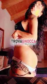 rosi giovane affascinante