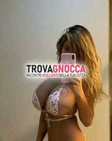 da oggi ariano irpino incantevole dania È qui pronta deliziarti