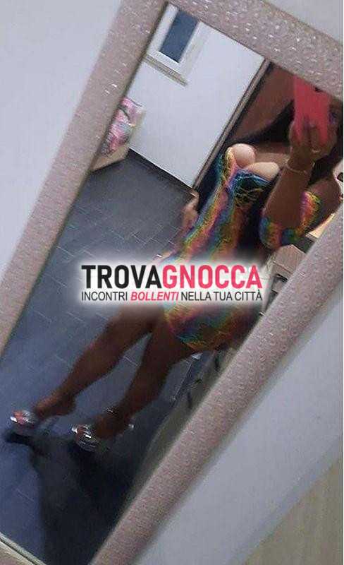 uscita polla 💋💋💋 appena arrivata colombiana 💓💓💓 tua prima volta 😜😜😜 maestra nell'arte bocchino ti condurrò toccare cielo solo mie labbra. prepara sensi un'esperienza indimenticabile