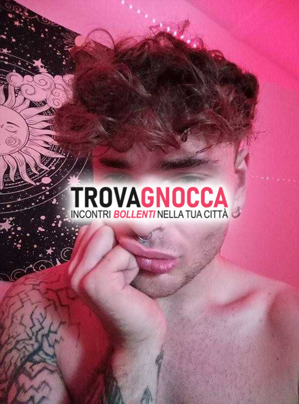 21 anni ragazzo pulito accetto piccolo dono