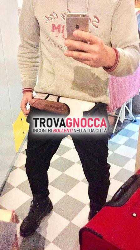ragazzo caldo 🔥 molto discreto e disponibile attivo e passivo massaggi solari. mi piace anche soft pompe e bacio non mancando mai venuta 💦
