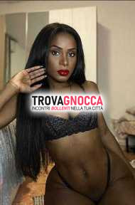 camily corpo incredibile e dolce È l'affascinante regina pompino camily corpo incredibile e dolce È l'affascinante regina pompino