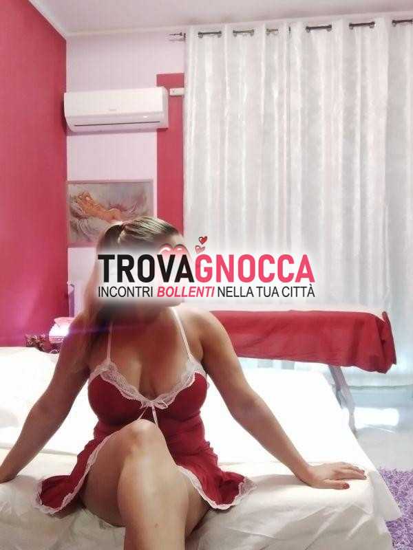 serena 32 anni massaggi