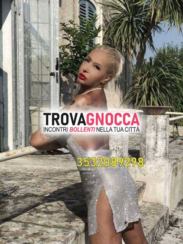 ostuni r0sa marina giorgia signora italiana ricerca incontro reale coinvolgimento. annuncio dedicato uomini distinti che desiderano momento speciale.