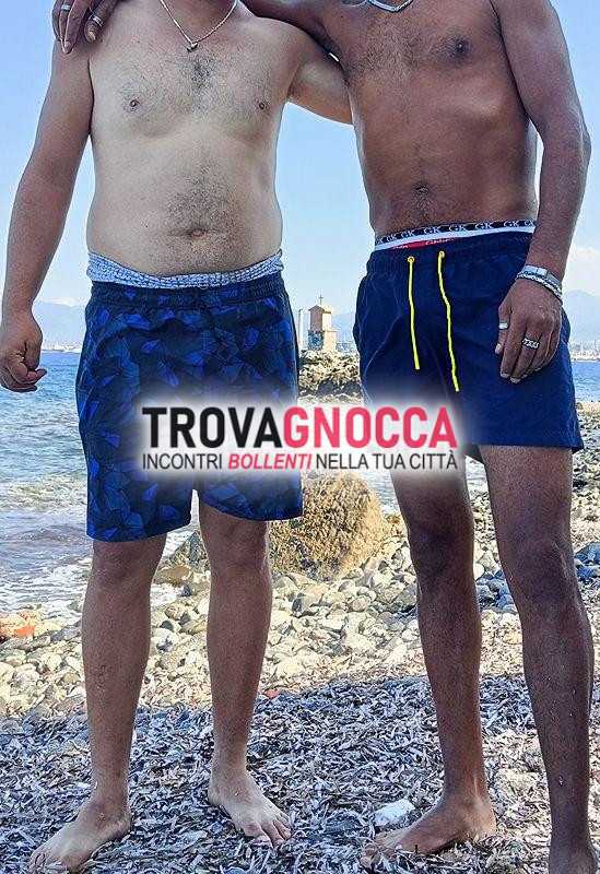 siamo due amici alla ricerca coppie siamo due porcelli pieni energia e pronti divertirci