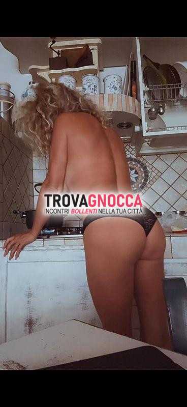 incantevole milf sarda 49 anni pronta farti vivere momenti indimenticabili 💋