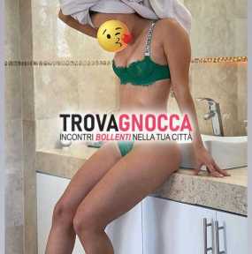vera italiana 🇮🇹 regina bocchino ingoio 💦👅 tutta al naturale e pronta deliziare
