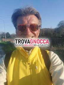 bel uomo atletico alto 180x65 capelli biondi cenere. conoscerei signora eta' 5065 enne bella presenza reciproca conoscenza.